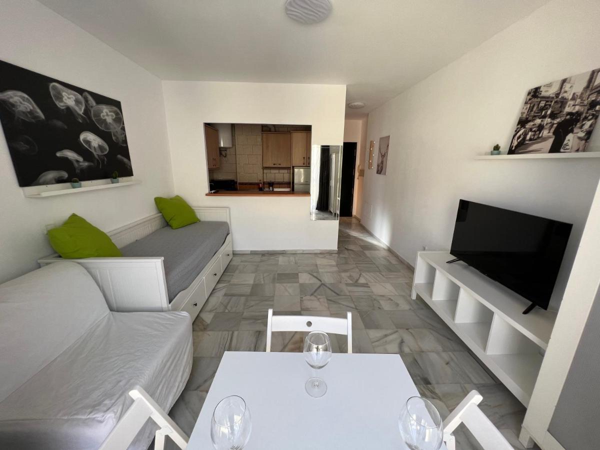Genuar Apartments Malaga Center 3 Exterior photo