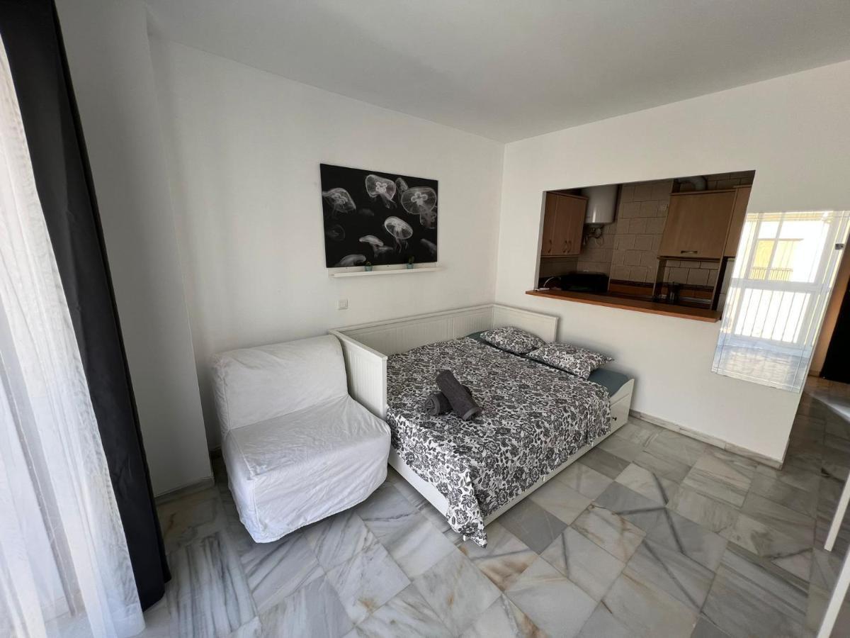 Genuar Apartments Malaga Center 3 Exterior photo