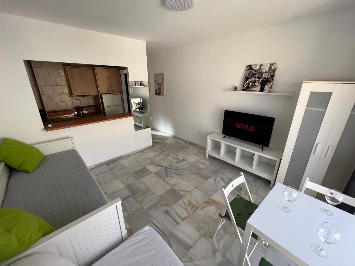 Genuar Apartments Malaga Center 3 Exterior photo